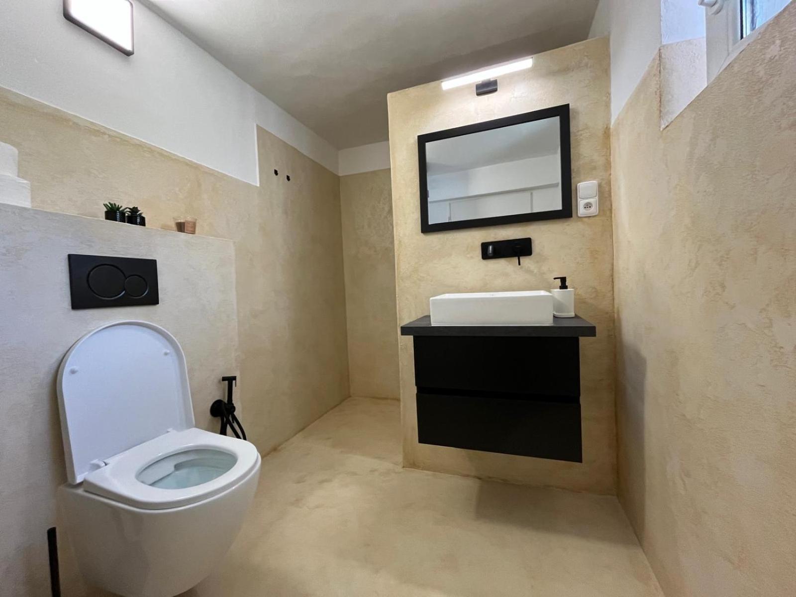 Apartmany Jevany Exterior photo